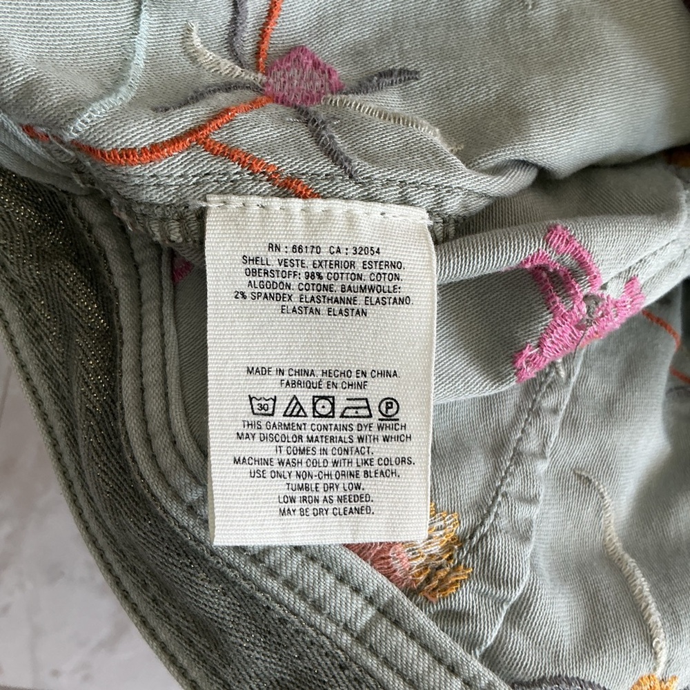 Anthropologie Wanderer Floral Embroidered Size 30 Boho Utility Statement Pants ' - Picture 6 of 10